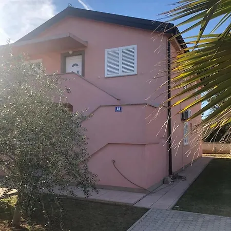Apartment Milka *